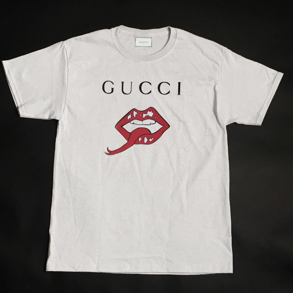 gucci t shirt lips